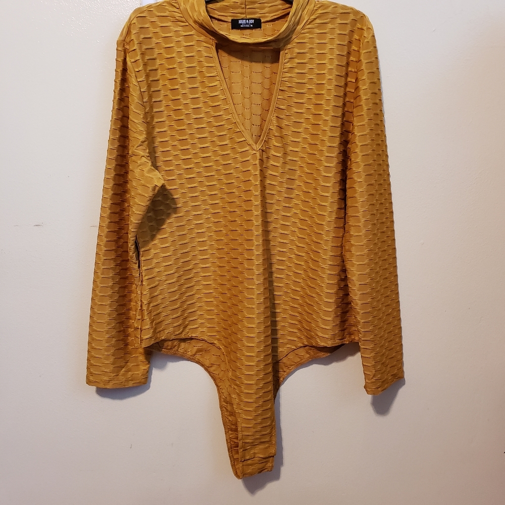 Mustard yellow plus size bodysuit with snaps size 3X NWT
